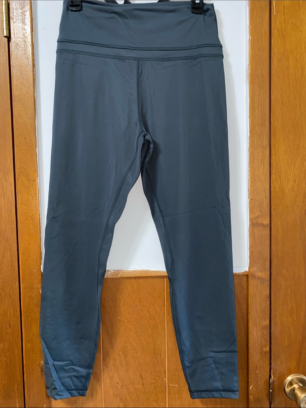 Crazy Yoga Gray workout leggings size small